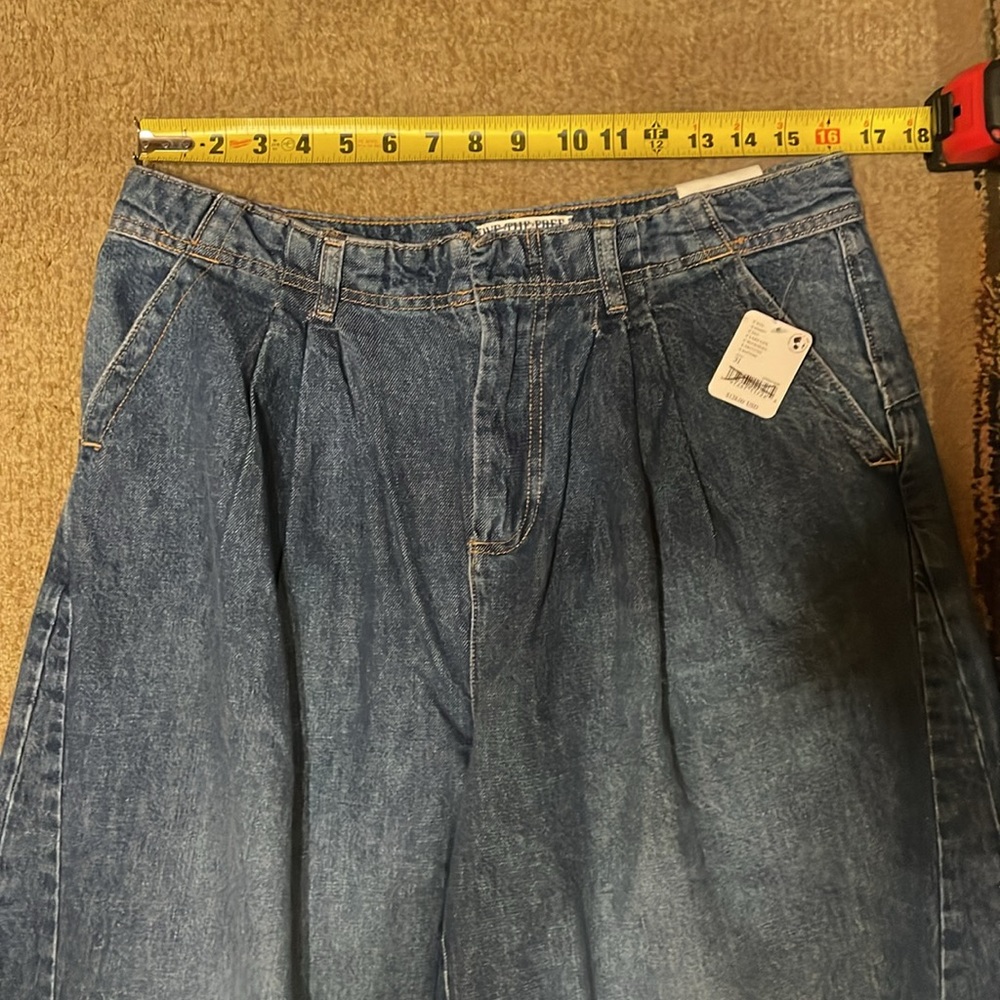 Free People Pleated High-Rise Wide Leg Jeans in Medium Blue - Picture 12 of 13